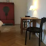 Alberti Bed & Bike 3* Maastricht